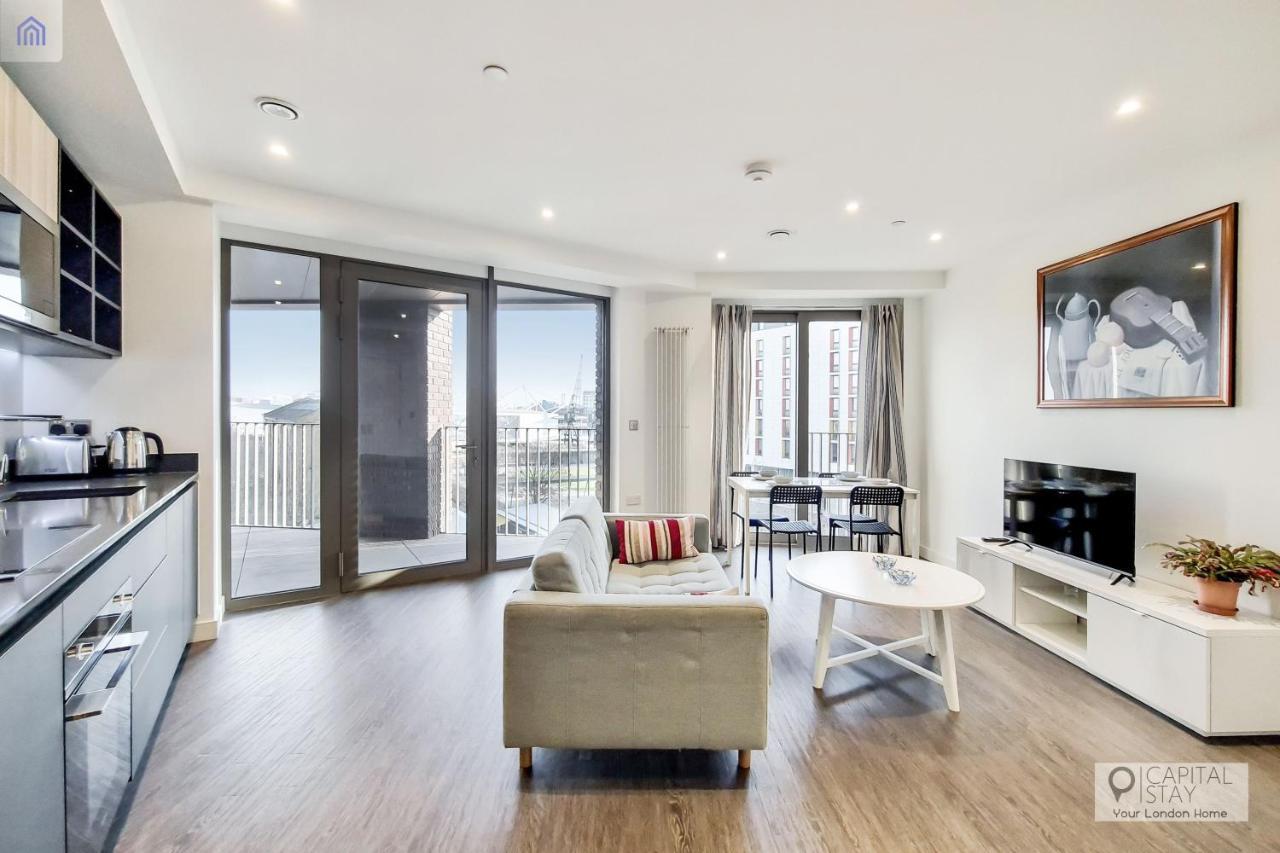Deluxe One Bed Apartment By London Excel ภายนอก รูปภาพ